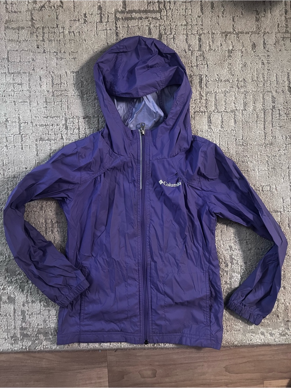 Columbia Kids switchback full zip size S (6/7) Rain jacket/ wind breaker